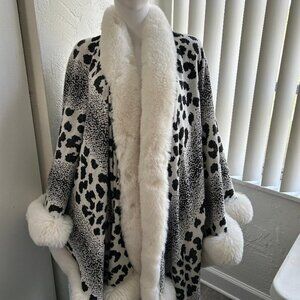 Kathy Ireland Animal Print Black & White Faux Fur Cape - NWT XL